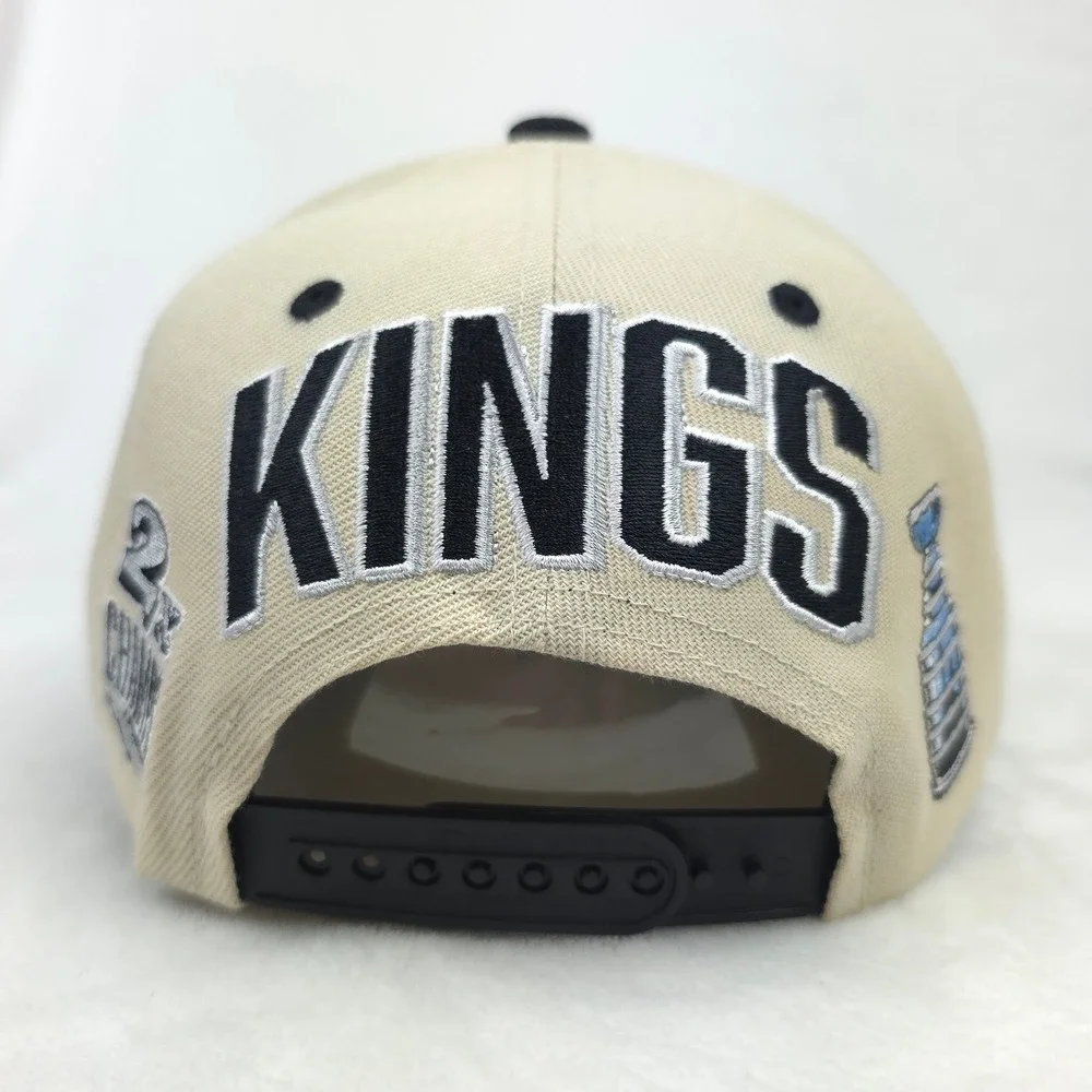 LA Kings Mitchell & Ness NHL Pro Fit Snapback Hat Cap 2X Champions Cream NWT